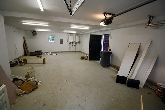 Building Photo - 270 Athens St