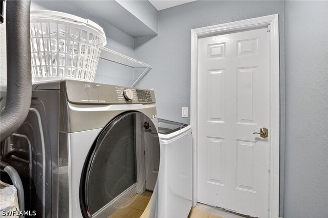 Building Photo - 850 29th St SW