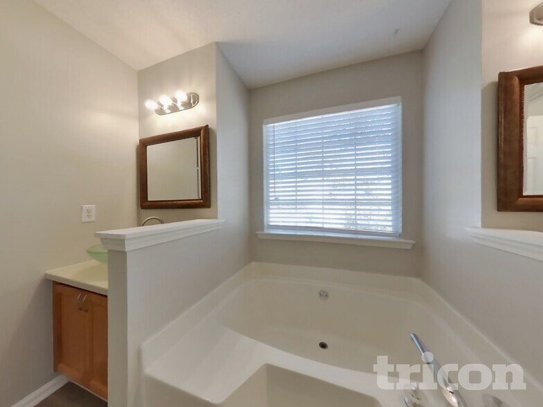 Building Photo - 64 Cedars Glen Cir