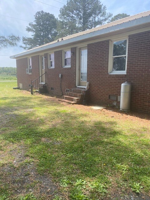 Building Photo - 595 South 7th Street