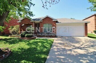 Building Photo - Adorable 3/2/2 in Mansfield ISD For Rent!