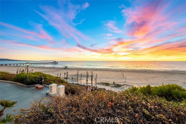 Building Photo - 1500 The Strand