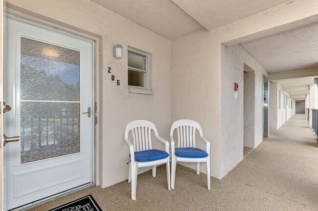 Building Photo - BEAULTIFUL 1 BEDROOM, 1 BATHROOM CONDO LOC...