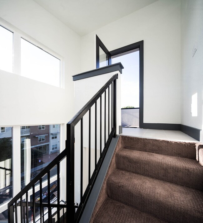 Building Photo - 3569 S Pennsylvania St