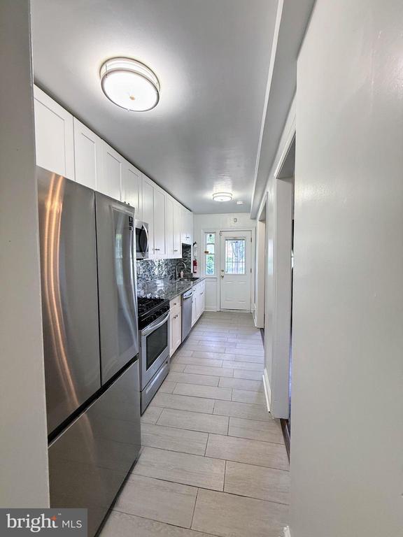 Building Photo - 1714 E St NE