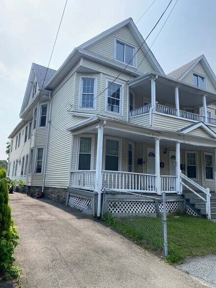 Building Photo - 117 Sherwood Ave