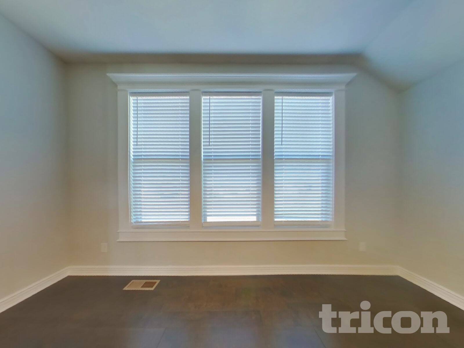 Building Photo - 6618 NW 104th Terrace