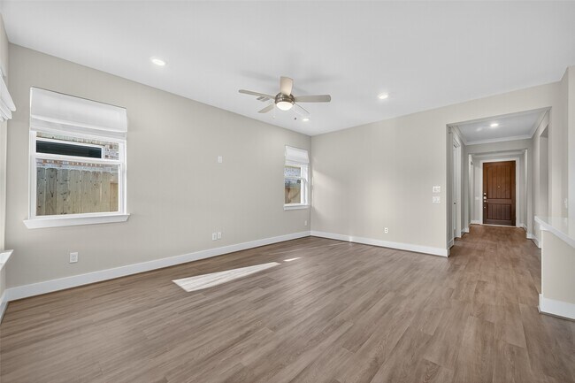 Building Photo - 5350 Lantana River Ln