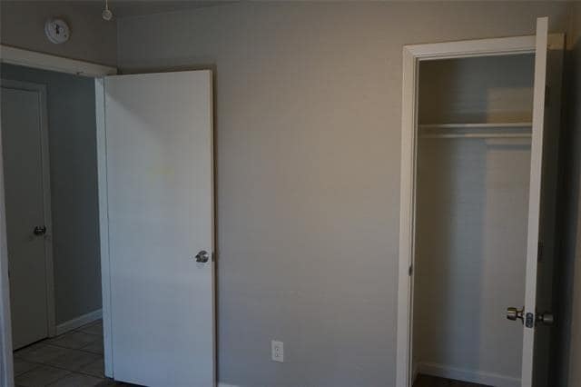 Building Photo - 2405 Ventura Dr