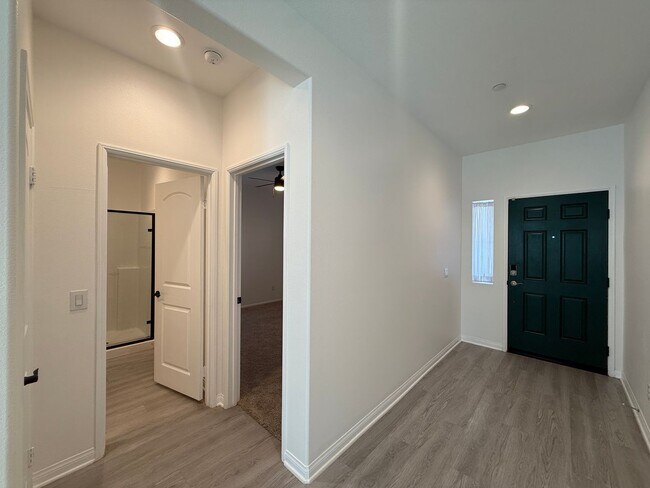 Building Photo - New Victorville 5 Bedroom + 3 Bathroom!