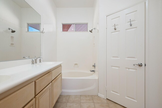 Building Photo - 45160 Debbie Dr