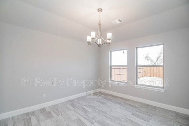 Building Photo - 1810 Quail Hollow