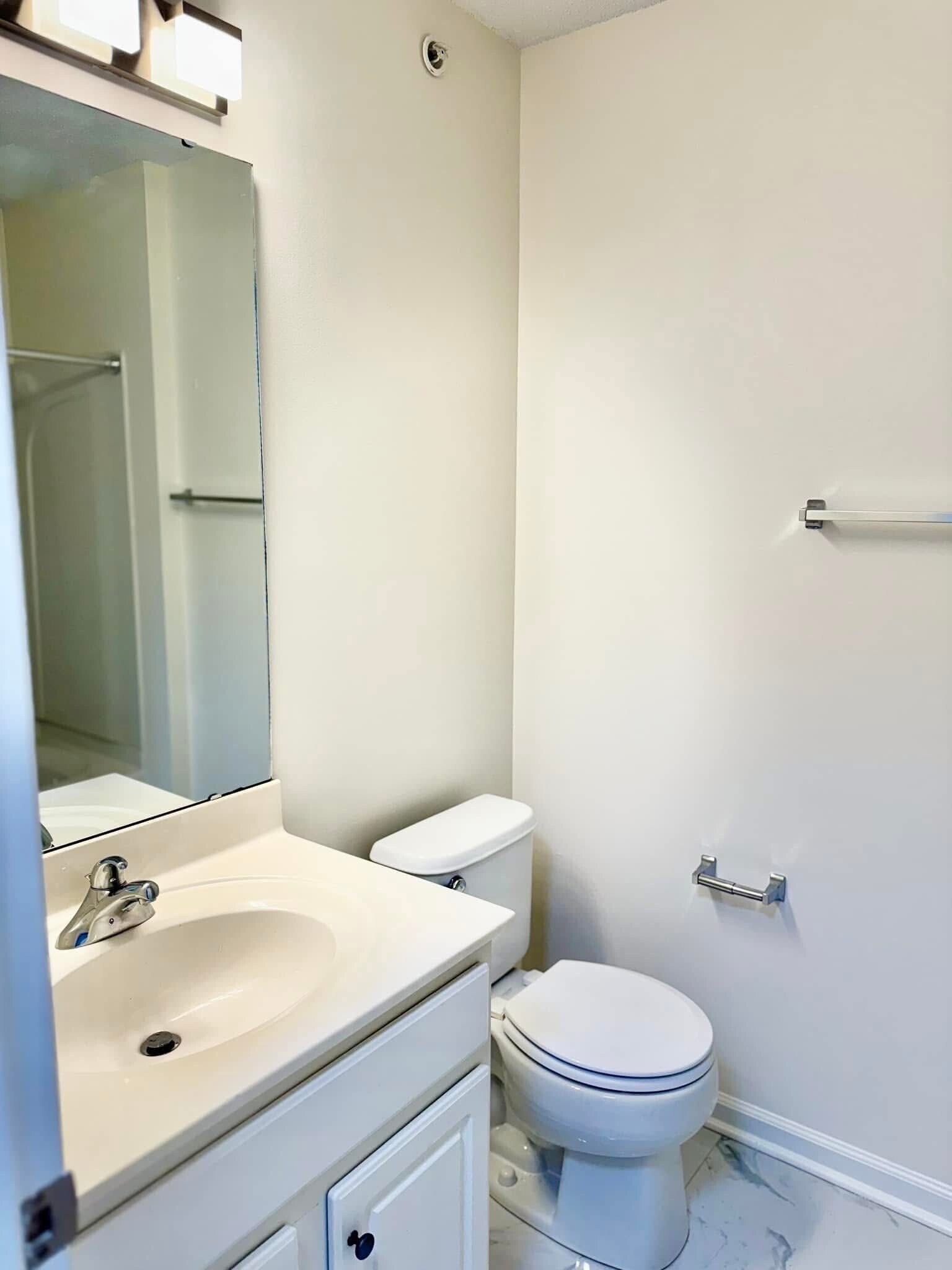 Building Photo - 3487 Forestdale Dr