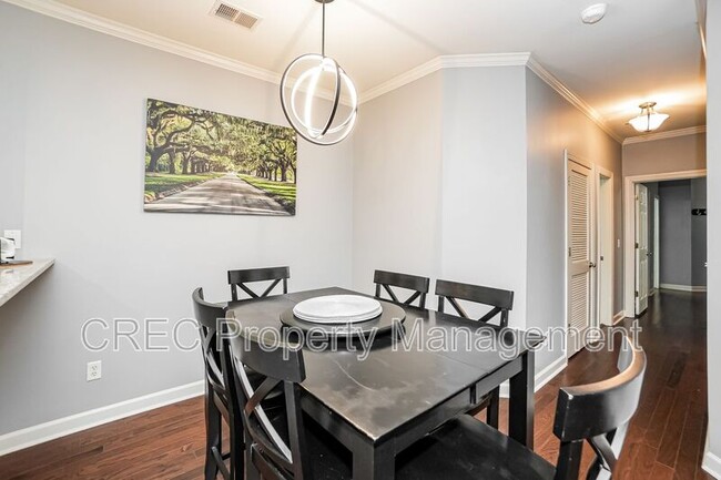 Building Photo - 1202 Grove Park Dr