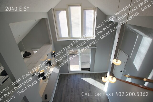 Building Photo - 2040 E St