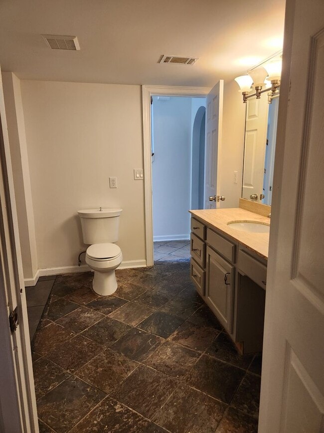 Building Photo - Newly Remodeled City of South Fulton Singl...