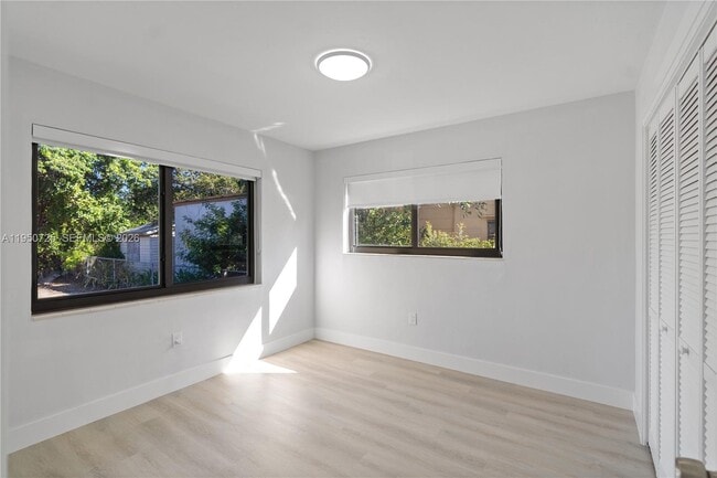 Building Photo - 811 NW 115th St