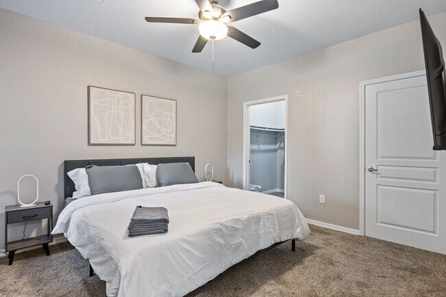 Building Photo - 2507 W Villa Rita Dr