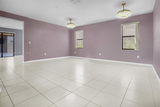 Building Photo - 25341 SW 117th Ave