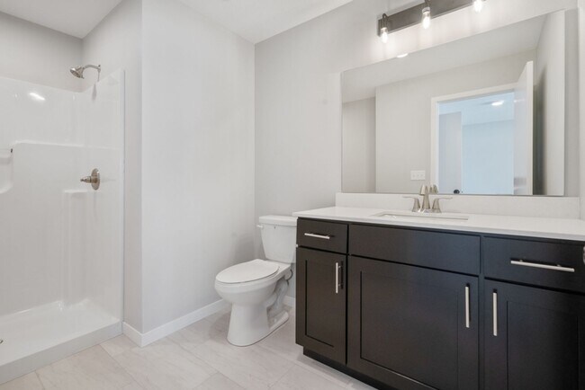 Building Photo - Clear Lake Condos