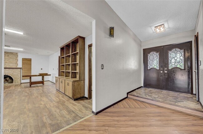 Building Photo - 6975 O'Bannon Dr