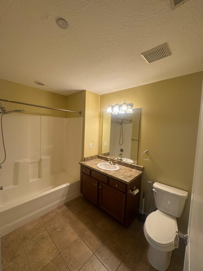 Building Photo - 2150 S Main St