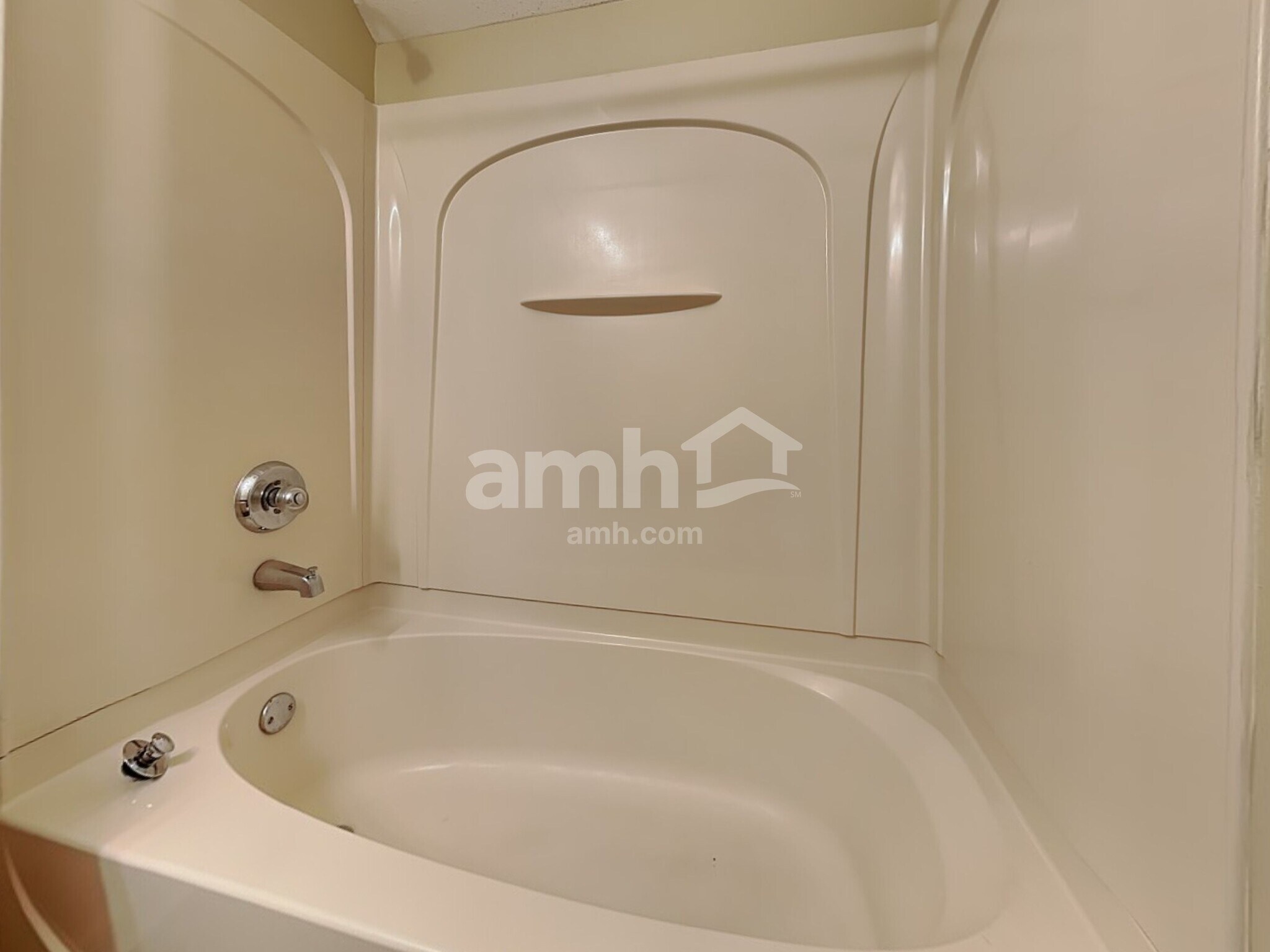 Building Photo - 10188 Kay Oak Cove