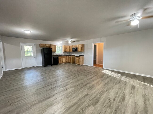 Building Photo - South Hill Rancher For Rent