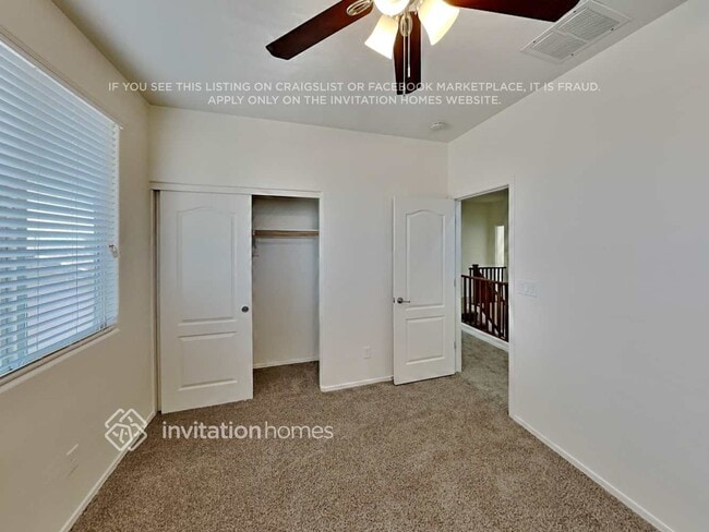 Building Photo - 17585 W Lilac St