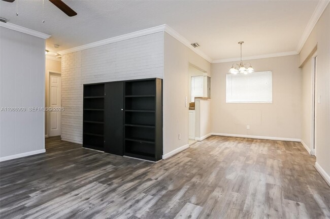 Building Photo - 1078 NE 157th St