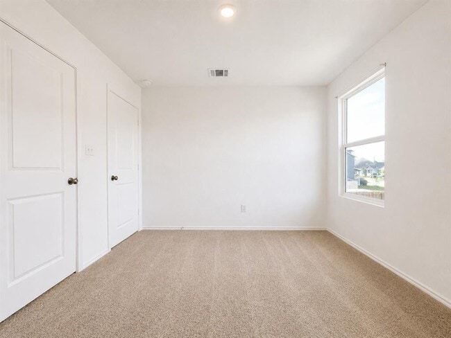 Building Photo - 17709 Sulphur Spring Way