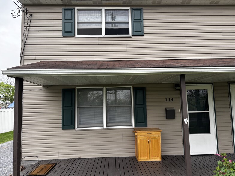 Front of property - 114 N Harrison Rd