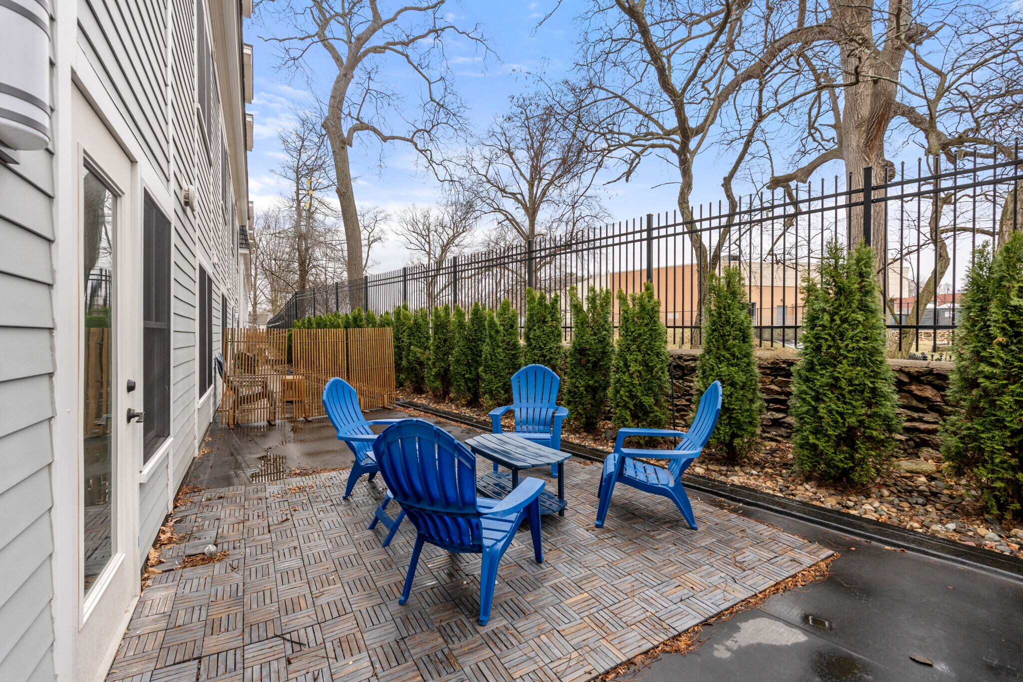 Building Photo - 475 Lagrange St