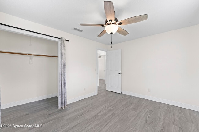 Building Photo - 1066 El Camino Dr