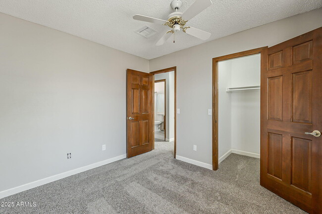 Building Photo - 4627 E McNeil St
