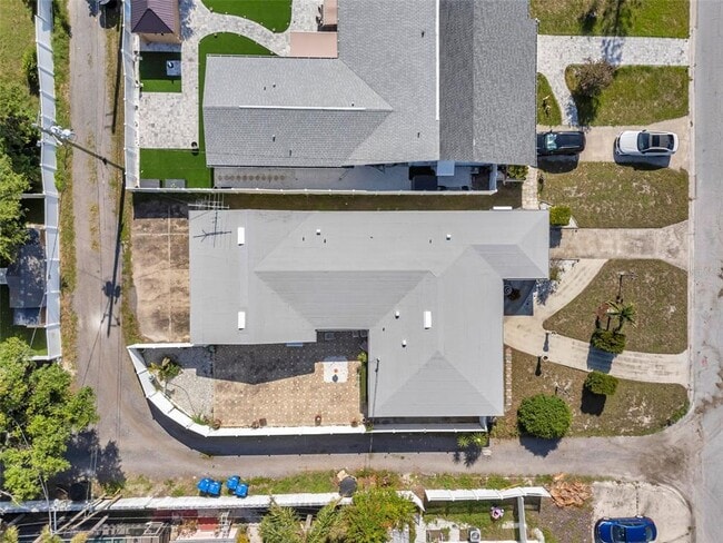 Building Photo - 4518 15th Ave N