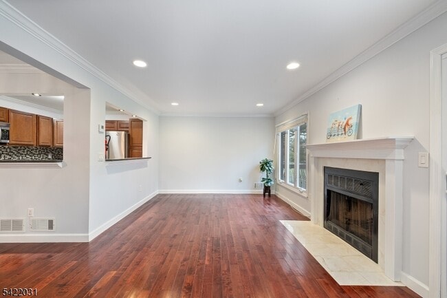 Building Photo - 33 Stockton Ct