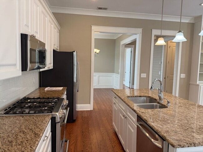 Building Photo - Lexington -Saluda River Club-Offering Self Guided Tour with RENTLY!