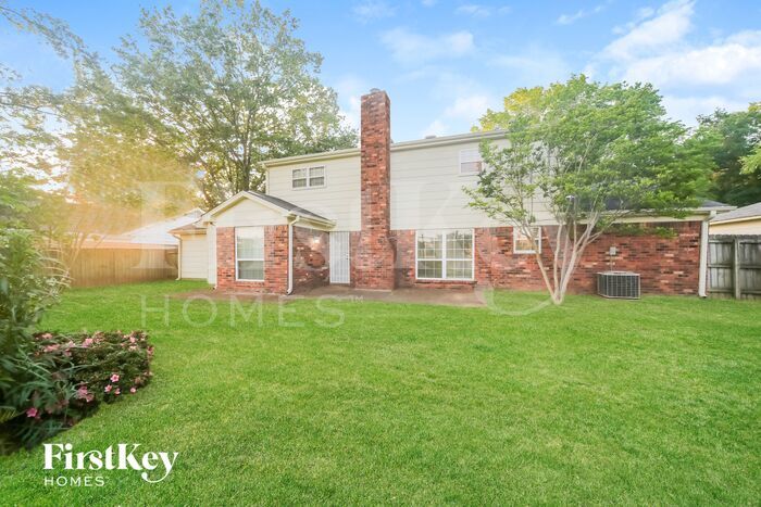 Building Photo - 6319 Solway Dr