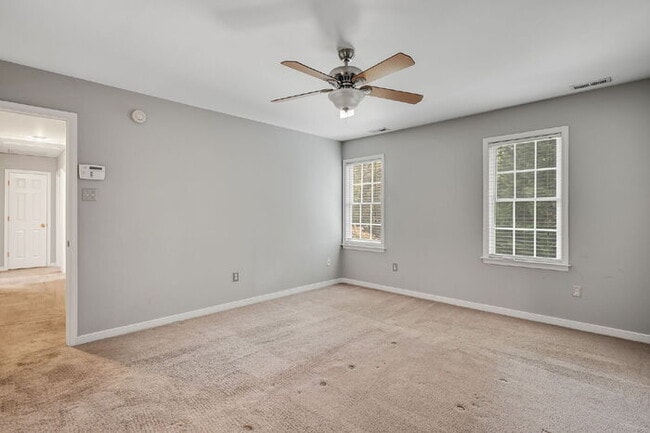 Building Photo - Beautiful 2-Story Home with Florida Room, ...