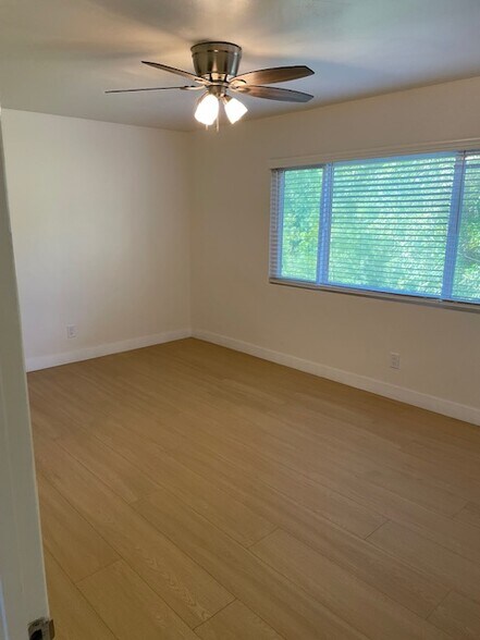 Building Photo - 3416 Front St