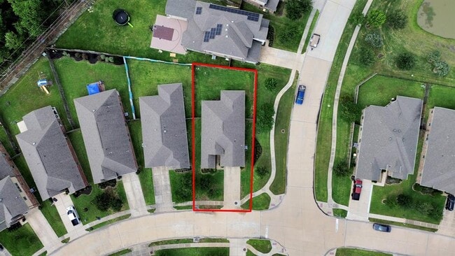 Building Photo - 3302 Regal Park Ln