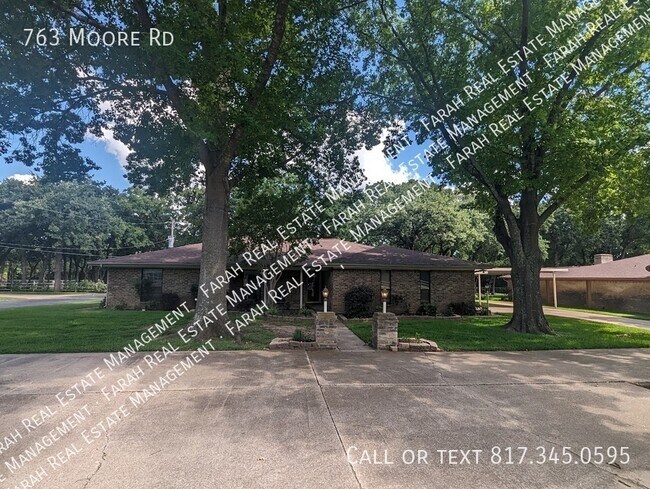 Primary Photo - 763 Moore Rd