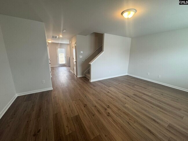 Building Photo - 141 Carr Ln