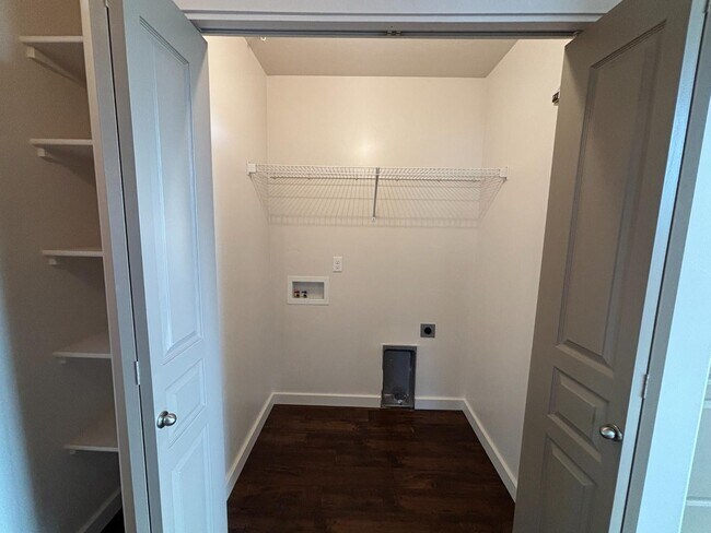 Building Photo - 7951 W Preece Dr