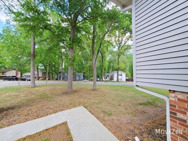 Building Photo - 202 Newgate Dr