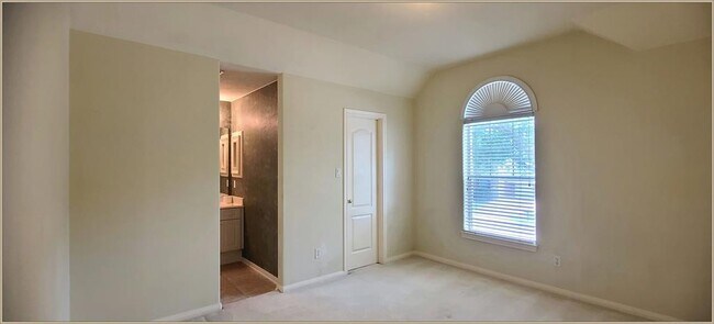 Building Photo - 12906 Silent Shore