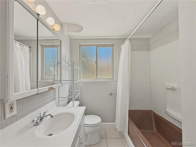 Building Photo - 2936 W 42nd Ave