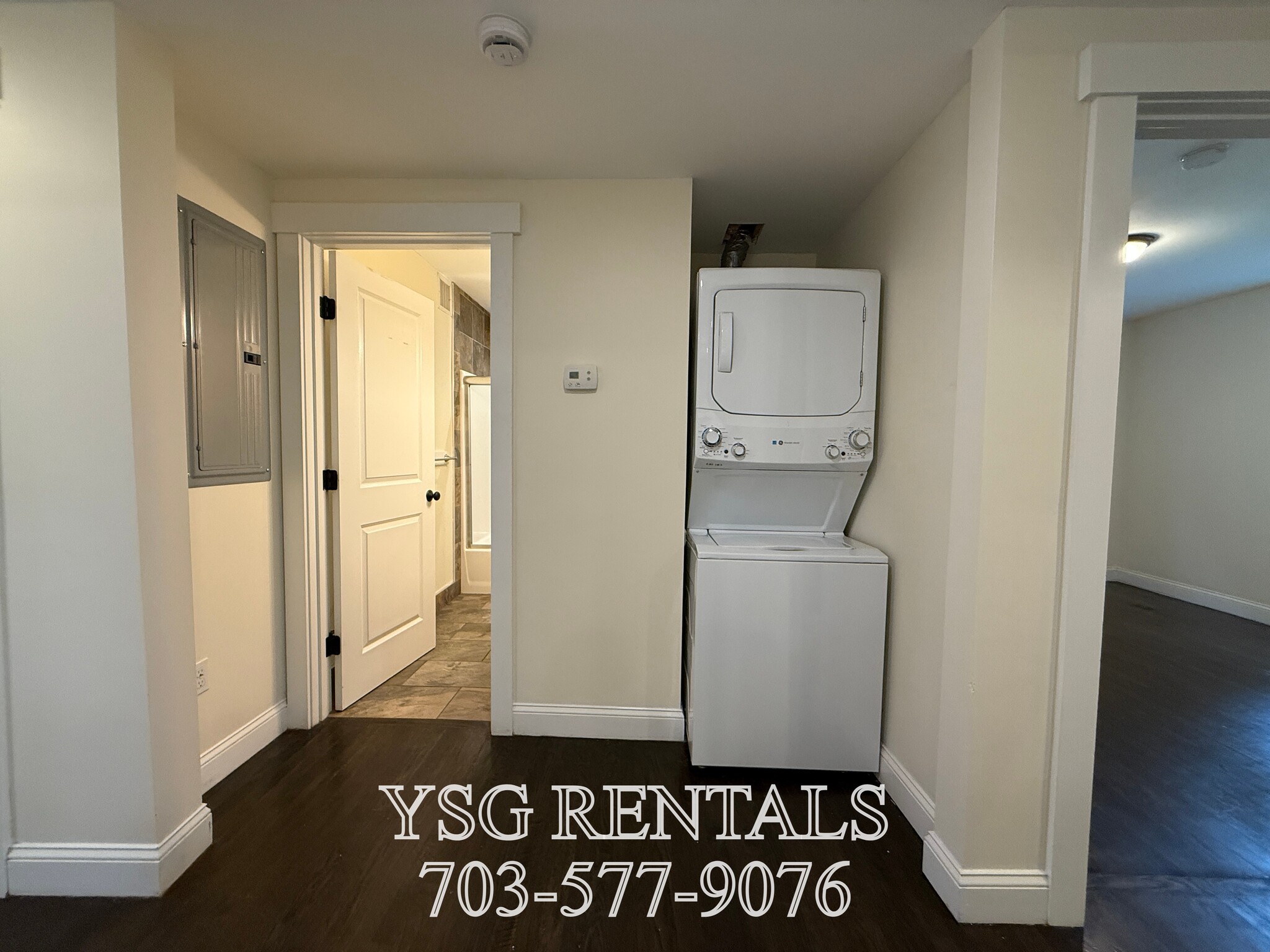 Building Photo - 24 Sunset St