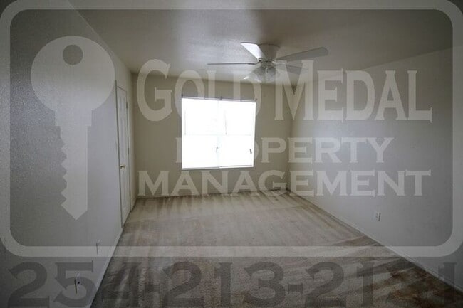 Building Photo - 3402 Barcelona Dr